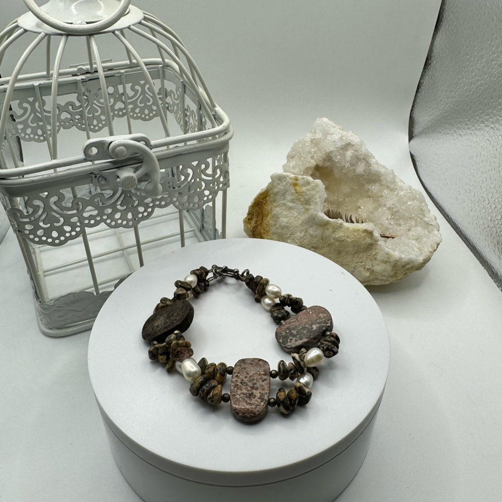 Stone and Faux Pearl Design Bracelet‎